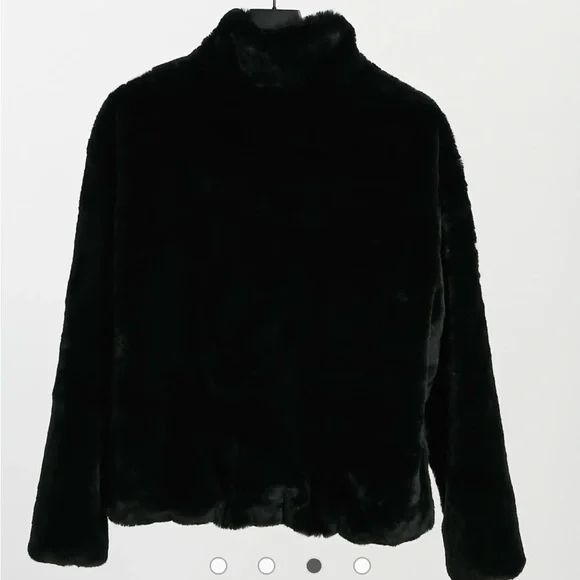 Nike Faux Fur Swoosh Jacket Size - Picture 3 of 6